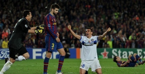  国米铁卫红牌下场陷被动  